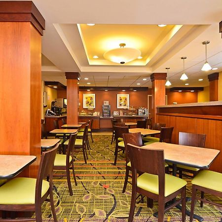 Fairfield Inn & Suites - בון מראה חיצוני תמונה