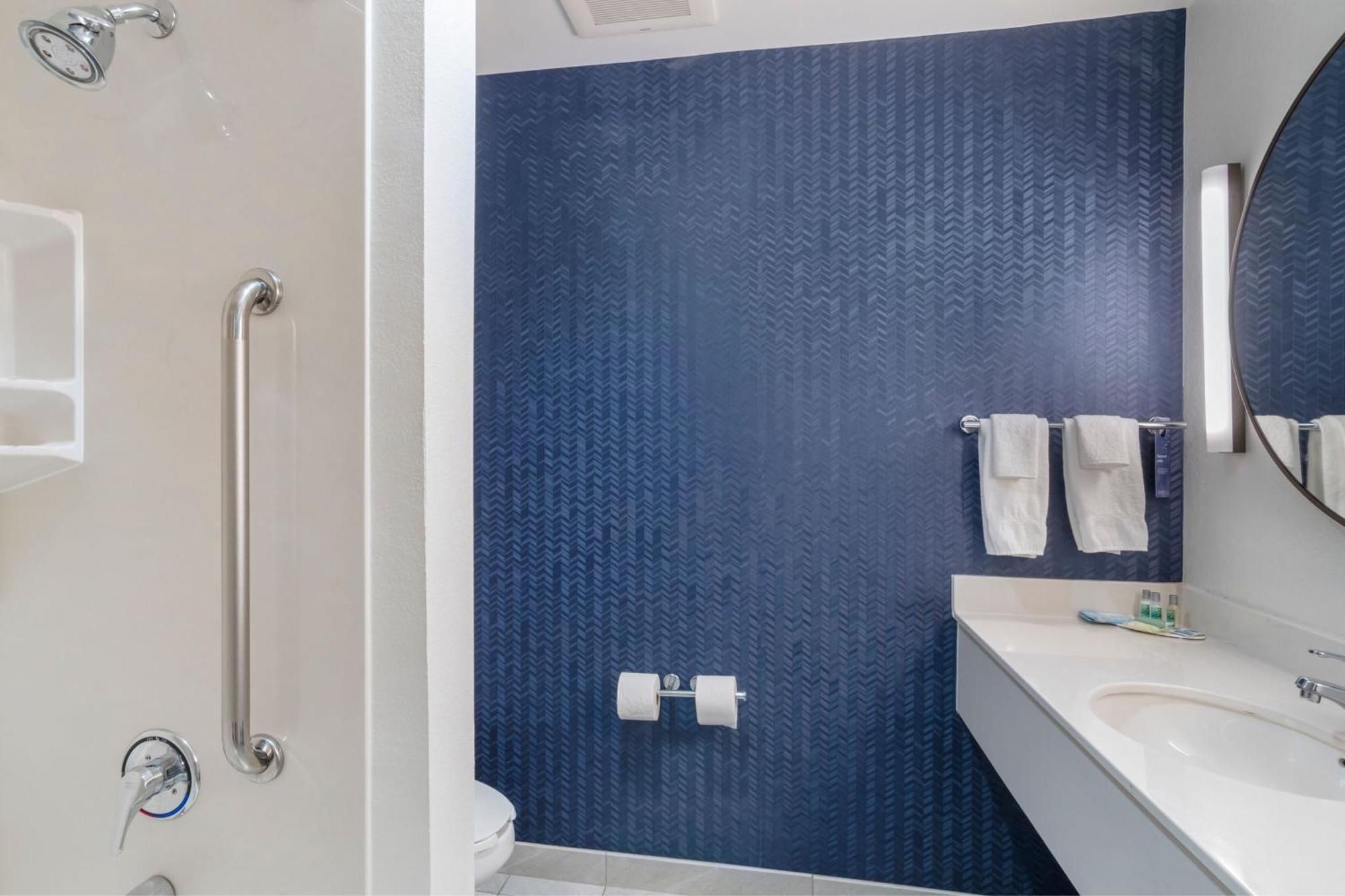 Fairfield Inn & Suites - בון מראה חיצוני תמונה