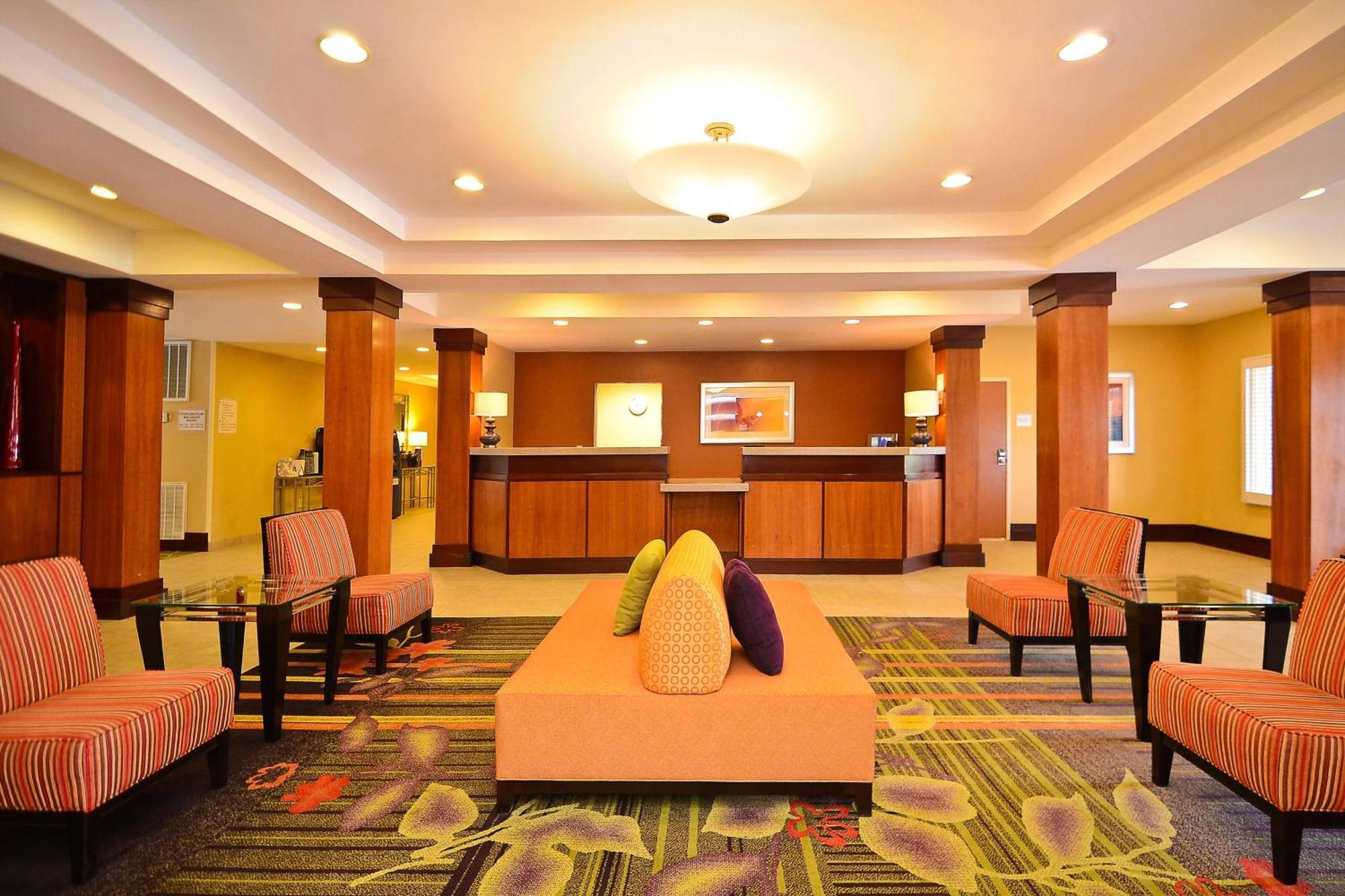 Fairfield Inn & Suites - בון מראה חיצוני תמונה