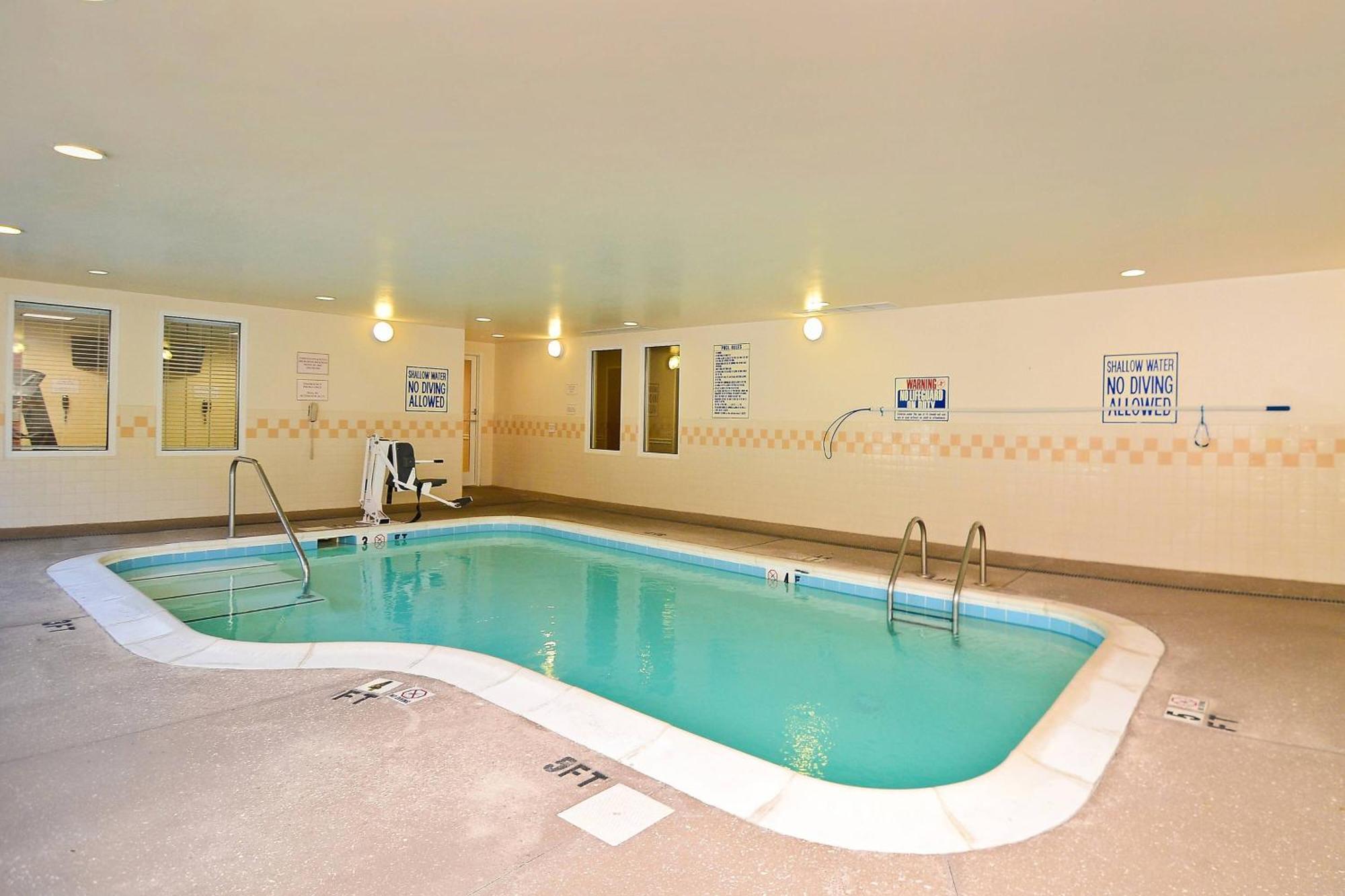 Fairfield Inn & Suites - בון מראה חיצוני תמונה